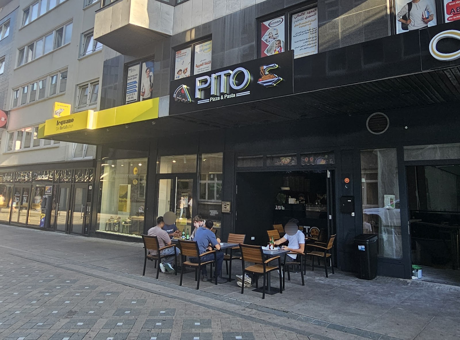 Foto von Pizzeria & Manakish Pito